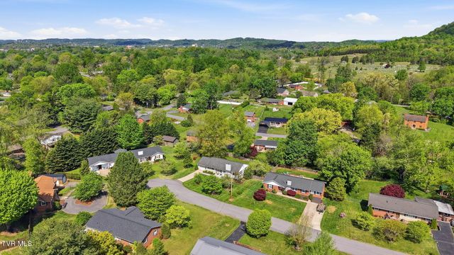 1308 Oxford Place, Johnson City, TN 37601