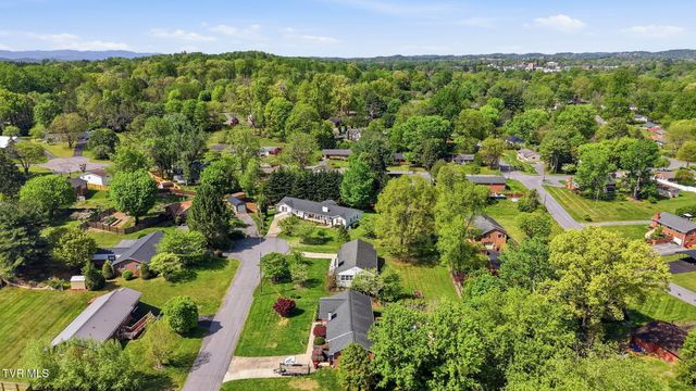 1308 Oxford Place, Johnson City, TN 37601