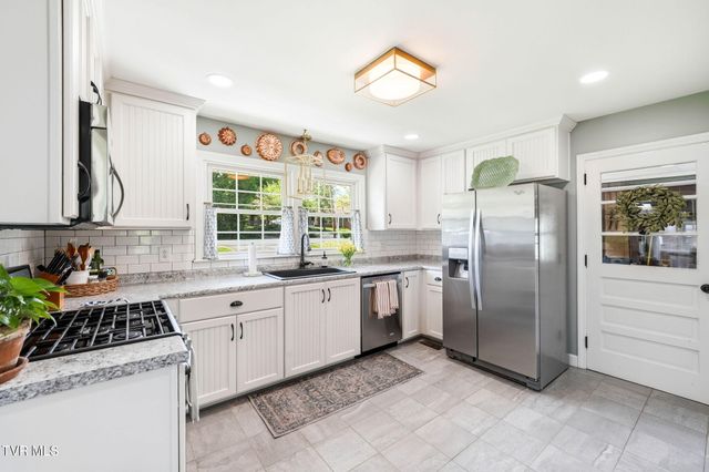 1308 Oxford Place, Johnson City, TN 37601
