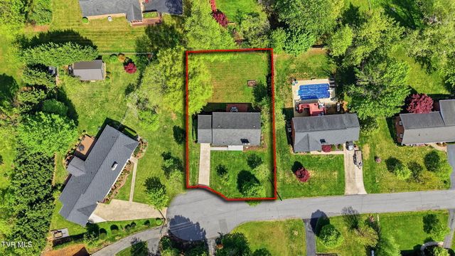 1308 Oxford Place, Johnson City, TN 37601