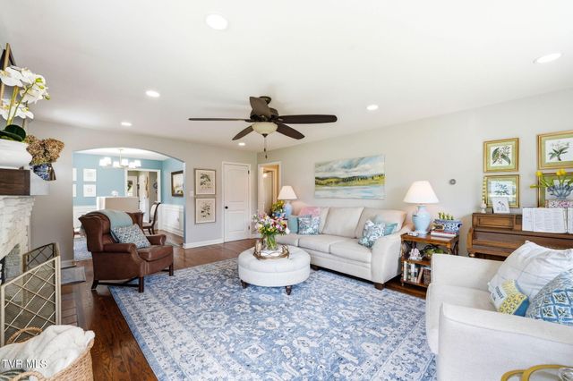 1308 Oxford Place, Johnson City, TN 37601