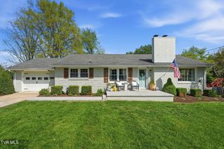 1308 Oxford Place, Johnson City, TN 37601