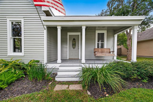 11909 22nd Street, Santa Fe, TX 77510
