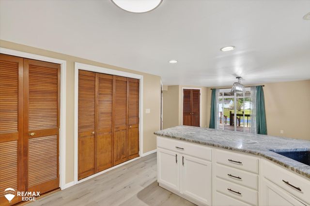 6120 Surrey Lane, Burton, MI 48519