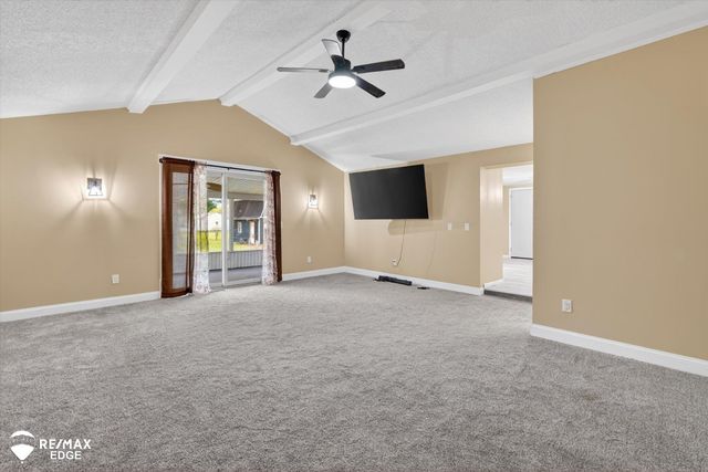 6120 Surrey Lane, Burton, MI 48519