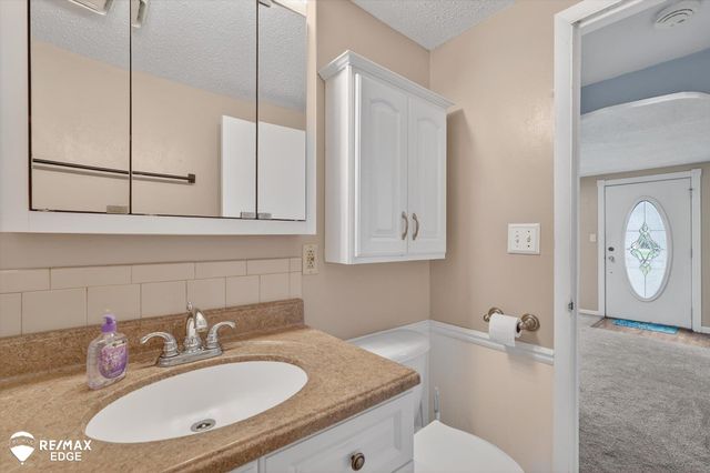6120 Surrey Lane, Burton, MI 48519