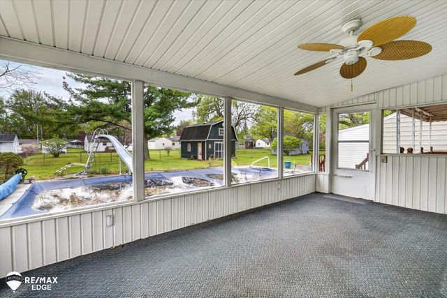 6120 Surrey Lane, Burton, MI 48519