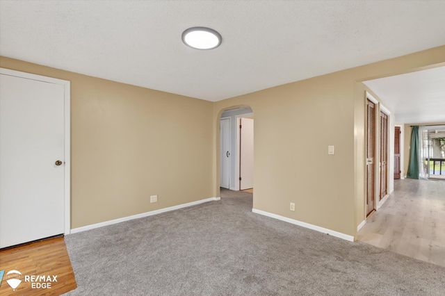 6120 Surrey Lane, Burton, MI 48519