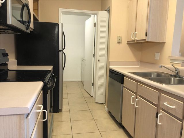717 SECRET HARBOR LANE 313, Lake Mary, FL 32746