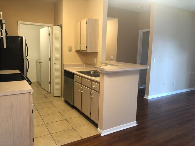 717 SECRET HARBOR LANE 313, Lake Mary, FL 32746