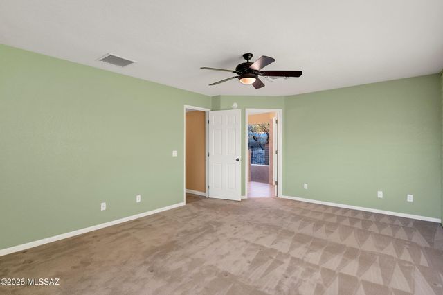 7112 N Chimney Rock Place, Tucson, AZ 85718