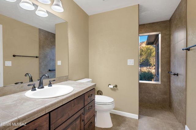 7112 N Chimney Rock Place, Tucson, AZ 85718