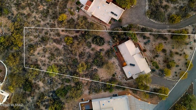 7112 N Chimney Rock Place, Tucson, AZ 85718