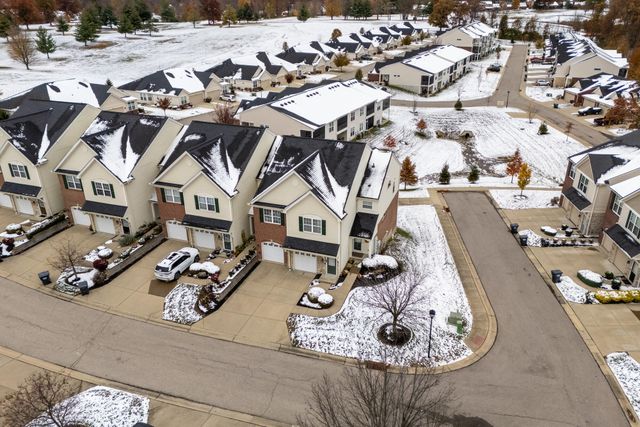 2084 Divot Drive, Burlington, KY 41005