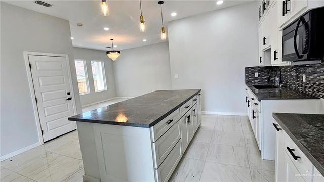 2707 Stablewood Lane, Mission, TX 78572