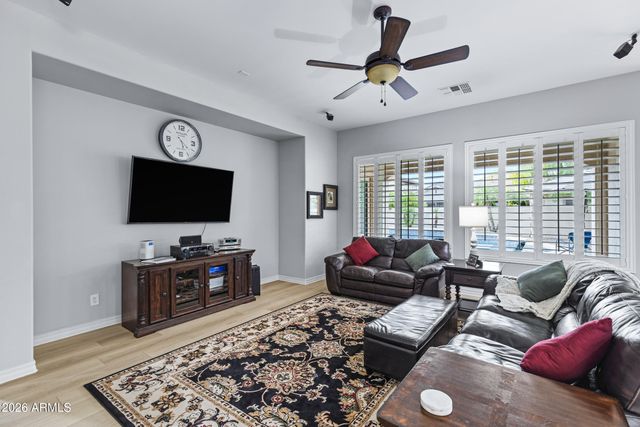 30 W TONTO Drive, Chandler, AZ 85248