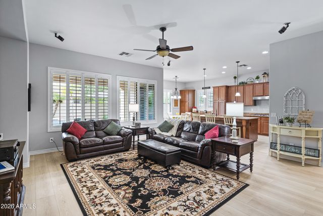 30 W TONTO Drive, Chandler, AZ 85248