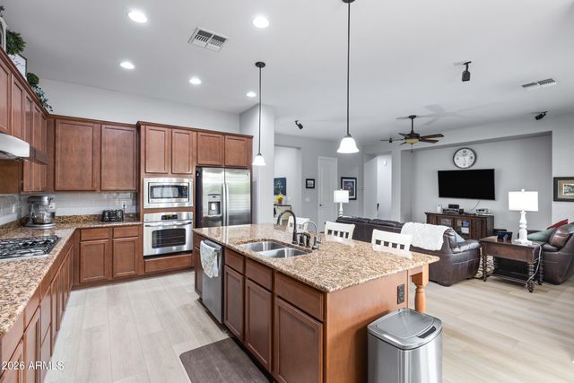 30 W TONTO Drive, Chandler, AZ 85248