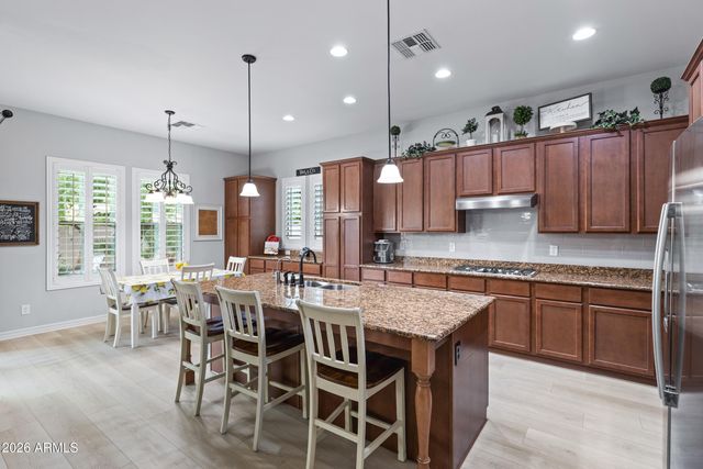 30 W TONTO Drive, Chandler, AZ 85248