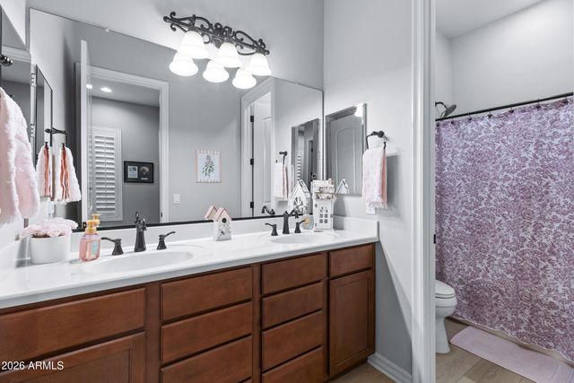 30 W TONTO Drive, Chandler, AZ 85248