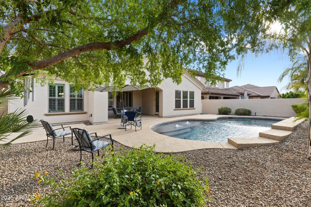 30 W TONTO Drive, Chandler, AZ 85248