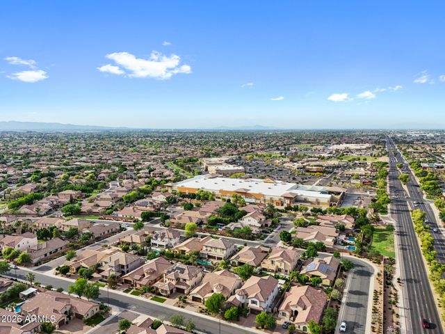 30 W TONTO Drive, Chandler, AZ 85248