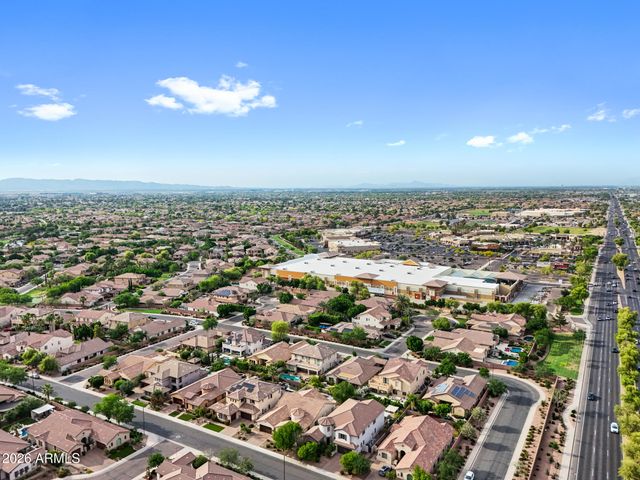 30 W TONTO Drive, Chandler, AZ 85248