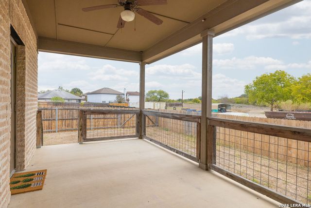 216 STONE GATE DR, New Braunfels, TX 78130