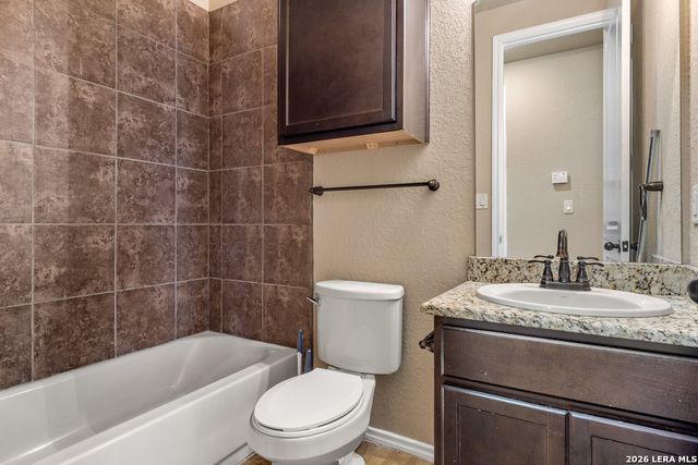 216 STONE GATE DR, New Braunfels, TX 78130