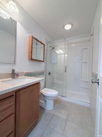 155 W Smithville Road, Bloomington, IN 47403