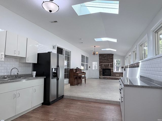 155 W Smithville Road, Bloomington, IN 47403