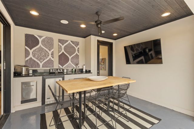 2807 Wingate Street, Fort Worth, TX 76107