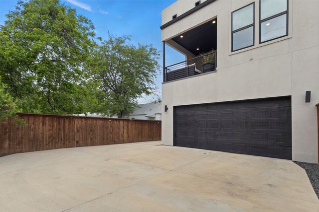 2807 Wingate Street, Fort Worth, TX 76107