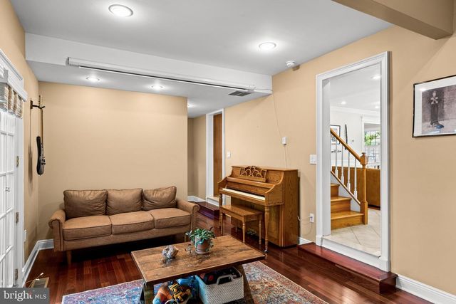 127 DEERFIELD DR, Cherry Hill, NJ 08034