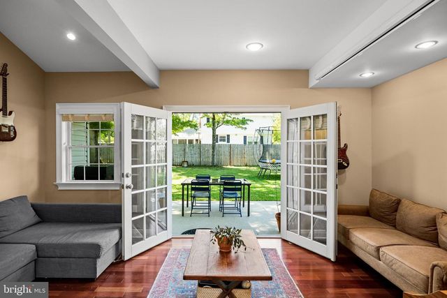 127 DEERFIELD DR, Cherry Hill, NJ 08034
