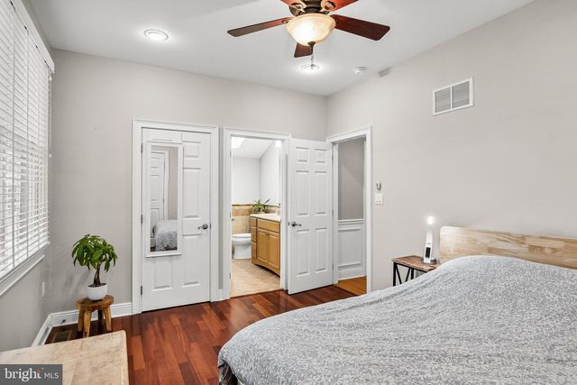 127 DEERFIELD DR, Cherry Hill, NJ 08034
