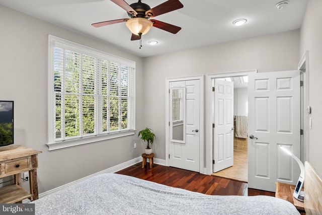 127 DEERFIELD DR, Cherry Hill, NJ 08034