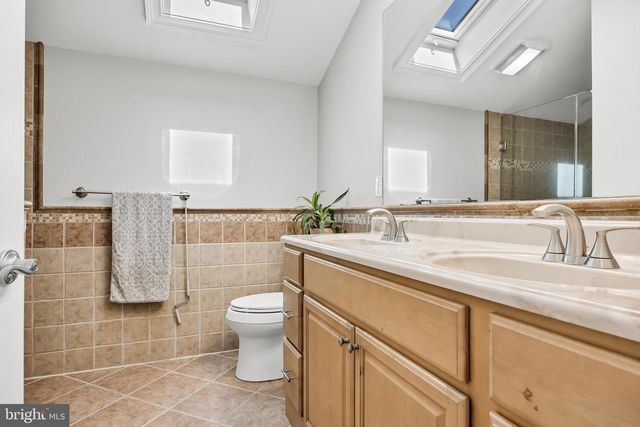127 DEERFIELD DR, Cherry Hill, NJ 08034