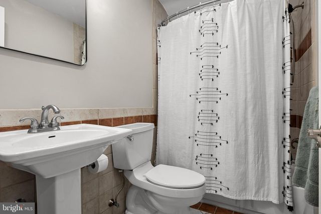 127 DEERFIELD DR, Cherry Hill, NJ 08034