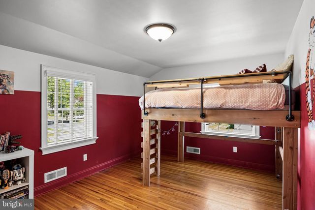 127 DEERFIELD DR, Cherry Hill, NJ 08034
