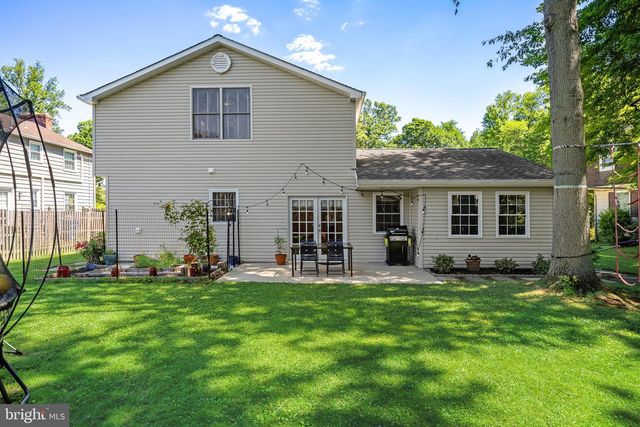 127 DEERFIELD DR, Cherry Hill, NJ 08034