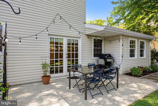 127 DEERFIELD DR, Cherry Hill, NJ 08034