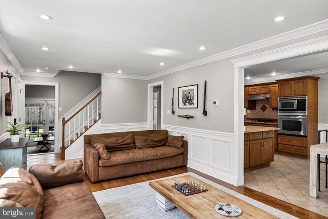 127 DEERFIELD DR, Cherry Hill, NJ 08034