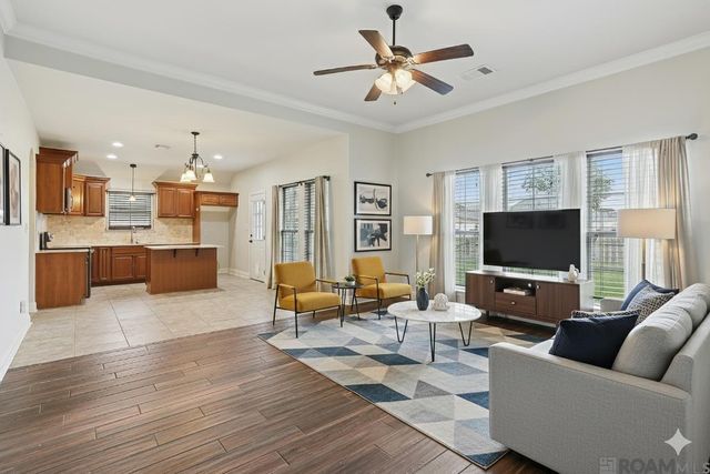 9277 Yellowfin Dr, Denham Springs, LA 70726