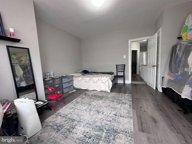 132 W SPENCER AVE, Philadelphia, PA 19120