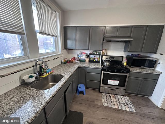 132 W SPENCER AVE, Philadelphia, PA 19120