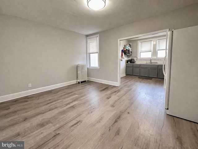 132 W SPENCER AVE, Philadelphia, PA 19120