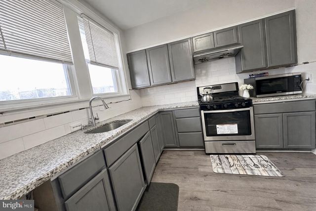 132 W SPENCER AVE, Philadelphia, PA 19120