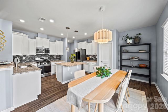 2022 Napa Valley Drive, Waxhaw, NC 28173