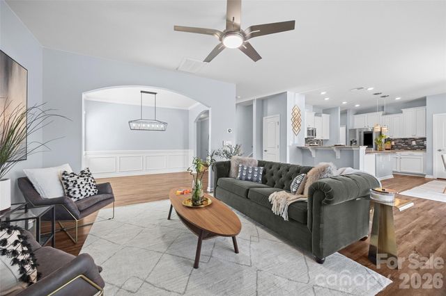 2022 Napa Valley Drive, Waxhaw, NC 28173